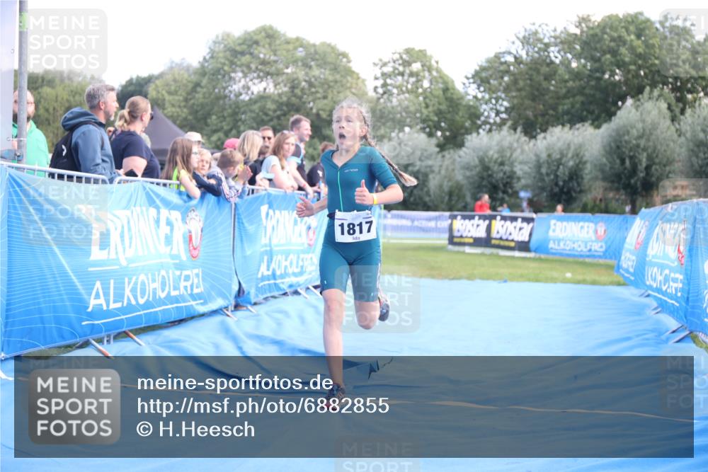 25.08.2024 - Elbe Triathlon Hamburg H.Heesch http://msf.ph/oto/6882855 25.08.2024 12:53:49 Ziel 1789, 1817 meine-sportfotos.de
