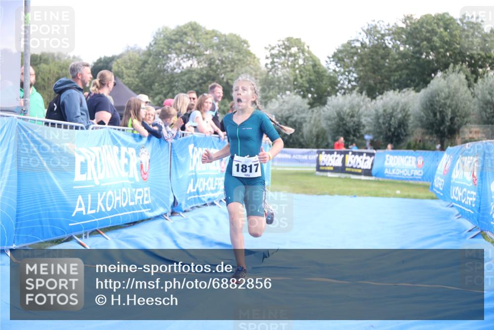25.08.2024 - Elbe Triathlon Hamburg H.Heesch http://msf.ph/oto/6882856 25.08.2024 12:53:49 Ziel 1789, 1817 meine-sportfotos.de