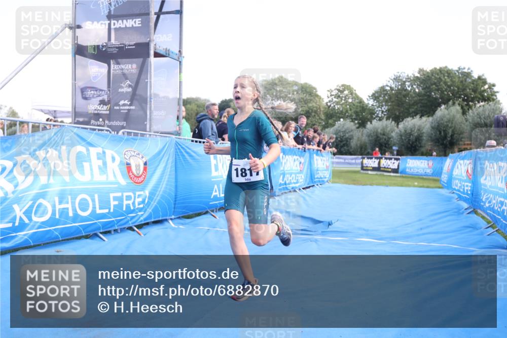 25.08.2024 - Elbe Triathlon Hamburg H.Heesch http://msf.ph/oto/6882870 25.08.2024 12:53:50 Ziel 1789, 1817 meine-sportfotos.de