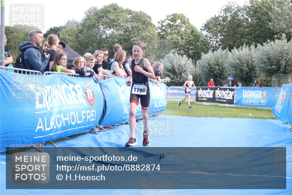 25.08.2024 - Elbe Triathlon Hamburg H.Heesch http://msf.ph/oto/6882874 25.08.2024 12:54:00 Ziel 1780 meine-sportfotos.de