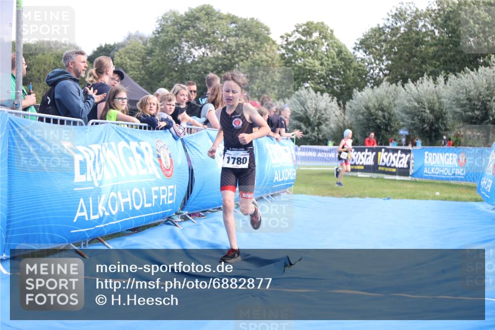 25.08.2024 - Elbe Triathlon Hamburg H.Heesch http://msf.ph/oto/6882877 25.08.2024 12:54:00 Ziel 1780 meine-sportfotos.de