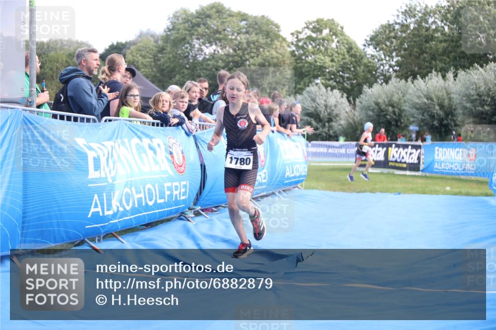 25.08.2024 - Elbe Triathlon Hamburg H.Heesch http://msf.ph/oto/6882879 25.08.2024 12:54:00 Ziel 1780 meine-sportfotos.de