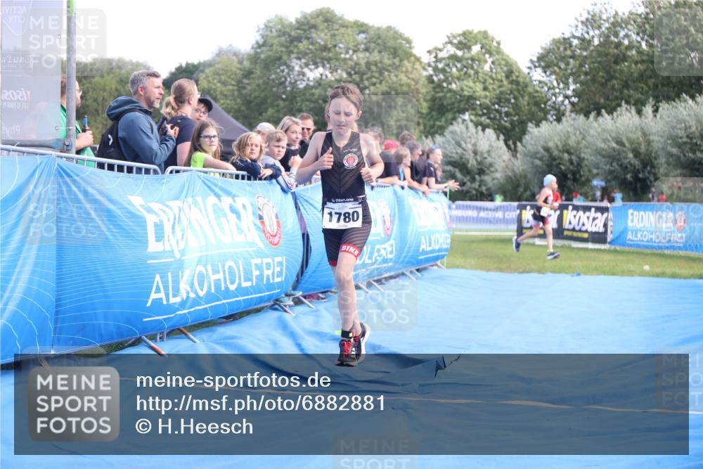 25.08.2024 - Elbe Triathlon Hamburg H.Heesch http://msf.ph/oto/6882881 25.08.2024 12:54:00 Ziel 1780 meine-sportfotos.de