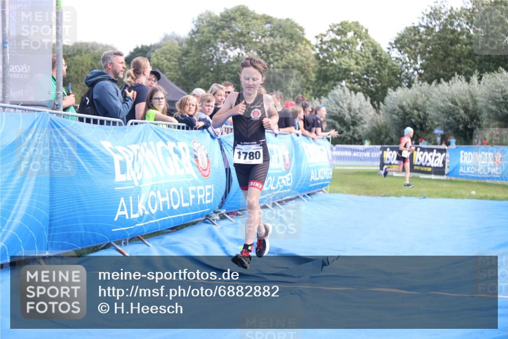 25.08.2024 - Elbe Triathlon Hamburg H.Heesch http://msf.ph/oto/6882882 25.08.2024 12:54:00 Ziel 1780 meine-sportfotos.de