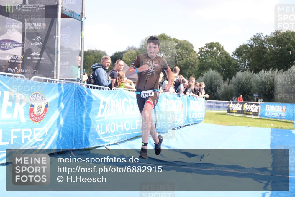 25.08.2024 - Elbe Triathlon Hamburg H.Heesch http://msf.ph/oto/6882915 25.08.2024 12:54:13 Ziel 1751 meine-sportfotos.de