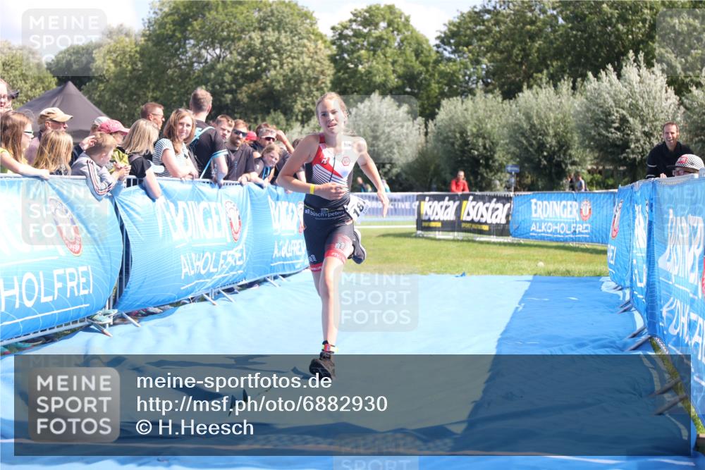 25.08.2024 - Elbe Triathlon Hamburg H.Heesch http://msf.ph/oto/6882930 25.08.2024 12:54:32 Ziel 1815 meine-sportfotos.de