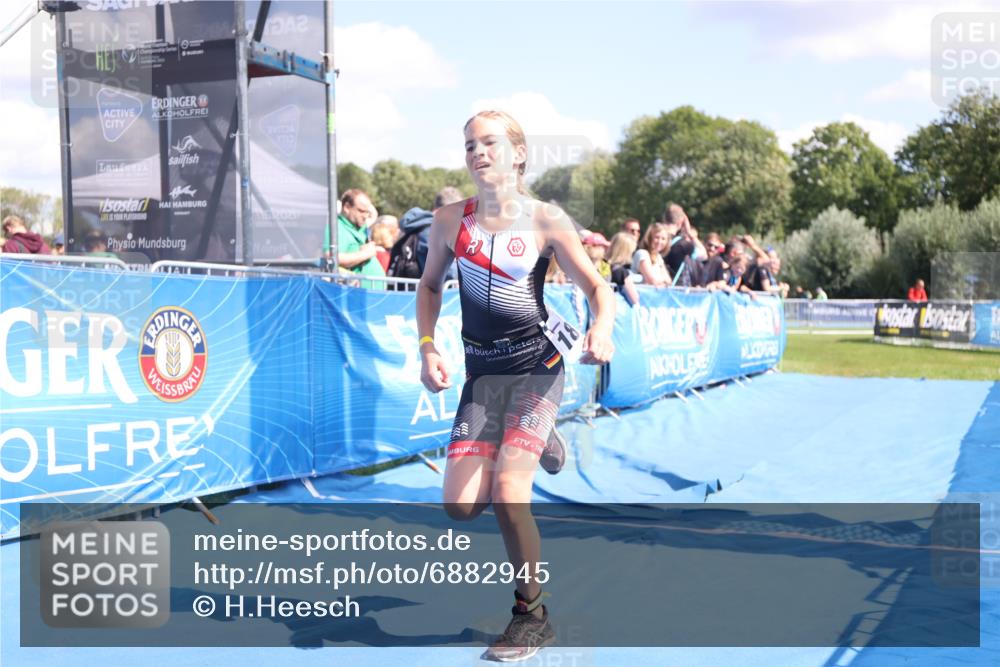 25.08.2024 - Elbe Triathlon Hamburg H.Heesch http://msf.ph/oto/6882945 25.08.2024 12:54:33 Ziel 1815 meine-sportfotos.de
