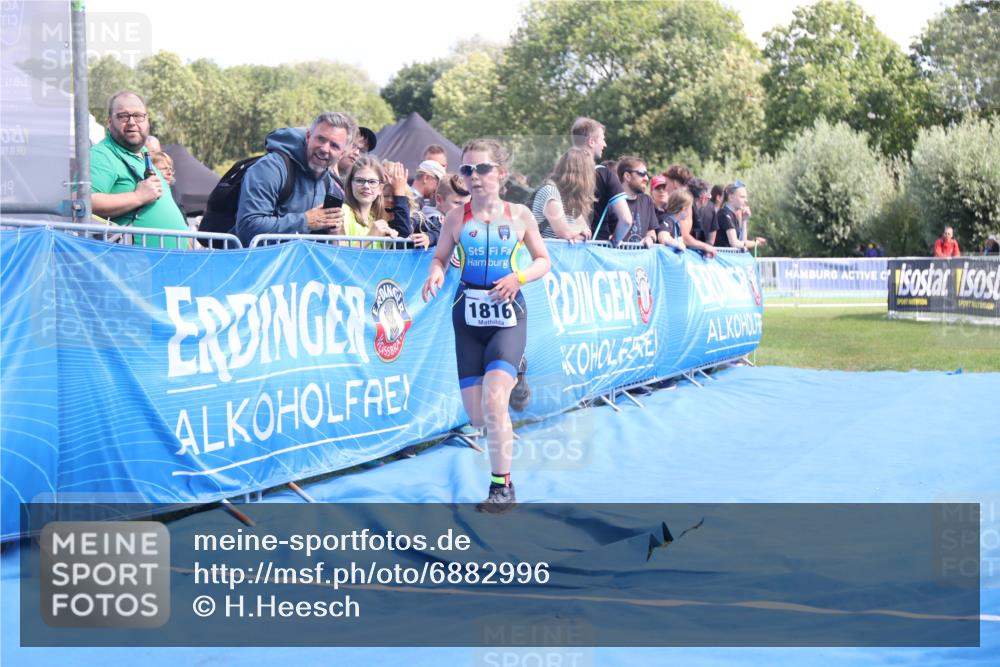 25.08.2024 - Elbe Triathlon Hamburg H.Heesch http://msf.ph/oto/6882996 25.08.2024 12:54:58 Ziel 1782, 1816, 1847 meine-sportfotos.de
