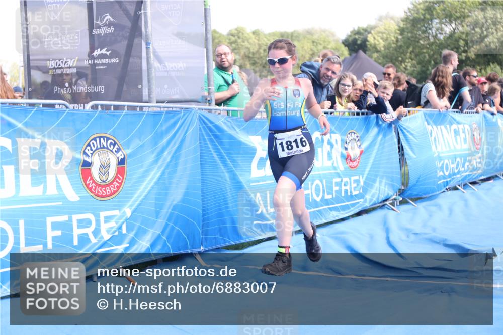25.08.2024 - Elbe Triathlon Hamburg H.Heesch http://msf.ph/oto/6883007 25.08.2024 12:54:59 Ziel 1816, 1847 meine-sportfotos.de