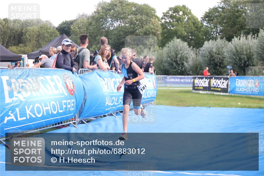 25.08.2024 - Elbe Triathlon Hamburg H.Heesch http://msf.ph/oto/6883012 25.08.2024 12:55:20 Ziel 1812 meine-sportfotos.de