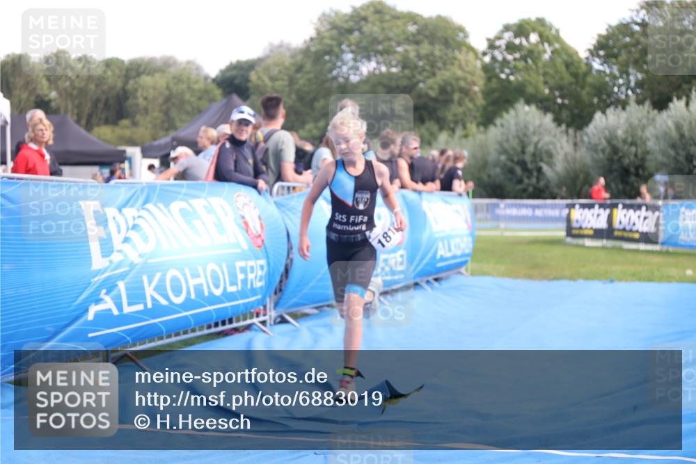 25.08.2024 - Elbe Triathlon Hamburg H.Heesch http://msf.ph/oto/6883019 25.08.2024 12:55:20 Ziel 1812 meine-sportfotos.de
