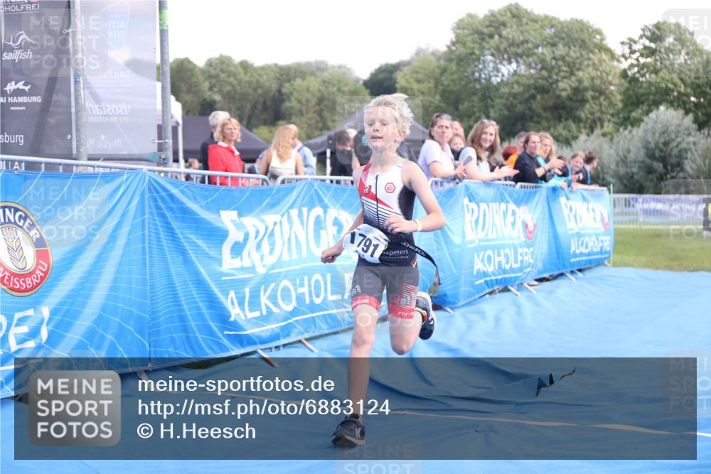 25.08.2024 - Elbe Triathlon Hamburg H.Heesch http://msf.ph/oto/6883124 25.08.2024 12:56:49 Ziel 1791 meine-sportfotos.de