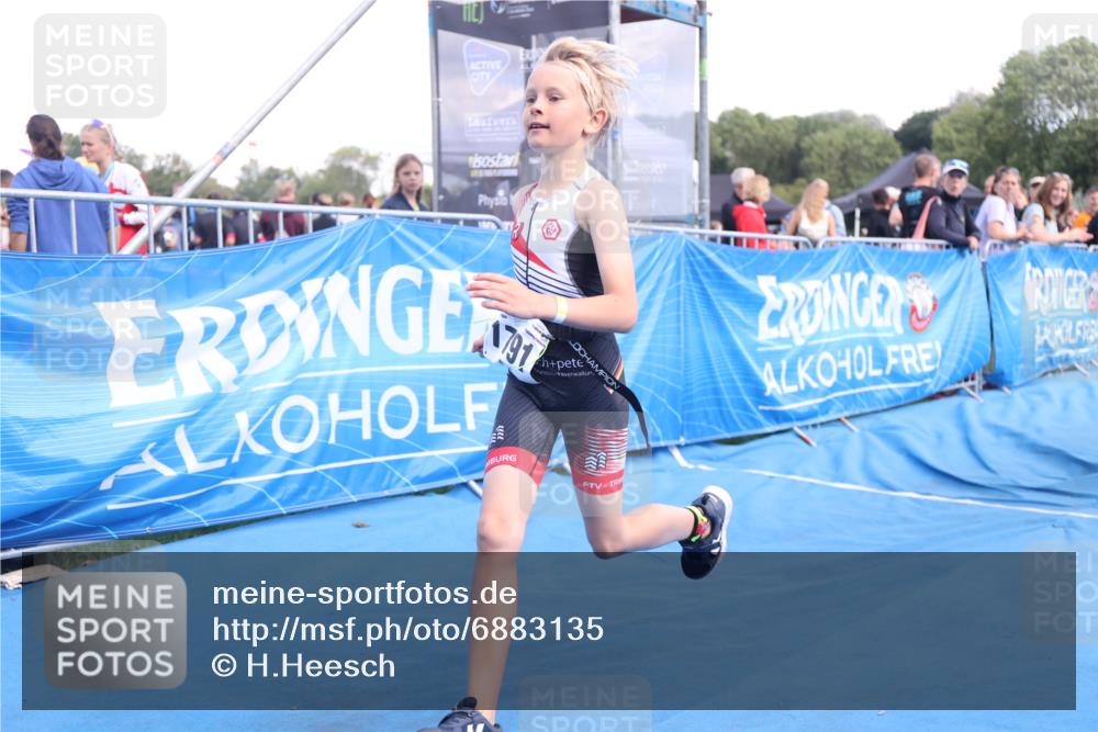 25.08.2024 - Elbe Triathlon Hamburg H.Heesch http://msf.ph/oto/6883135 25.08.2024 12:56:50 Ziel 1791 meine-sportfotos.de