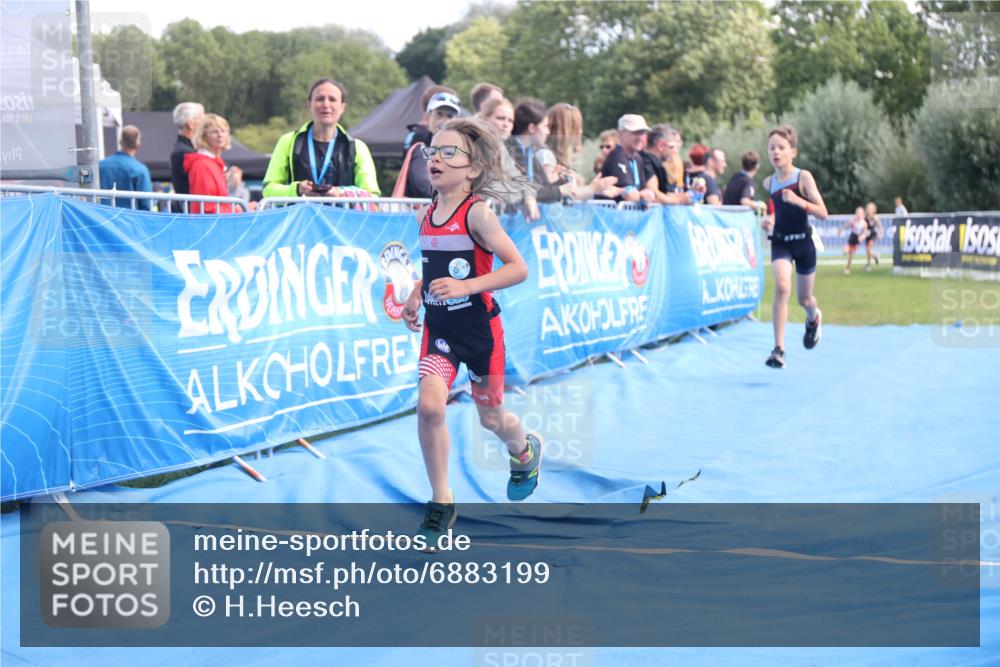 25.08.2024 - Elbe Triathlon Hamburg H.Heesch http://msf.ph/oto/6883199 25.08.2024 12:58:19 Ziel 1793, 1814, 1825, 1829 meine-sportfotos.de