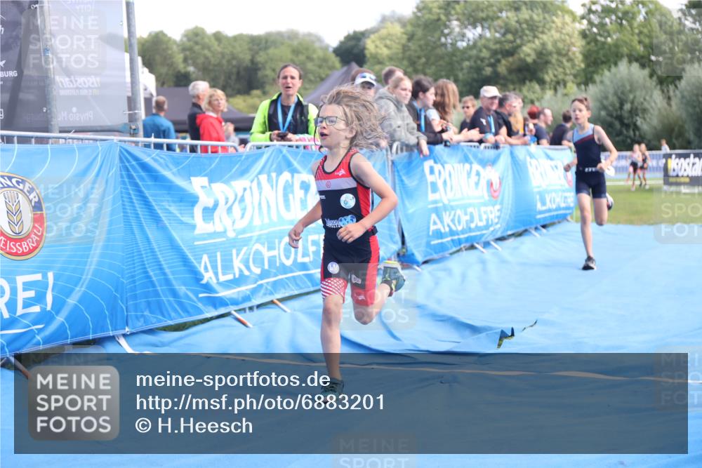 25.08.2024 - Elbe Triathlon Hamburg H.Heesch http://msf.ph/oto/6883201 25.08.2024 12:58:19 Ziel 1793, 1814, 1825, 1829 meine-sportfotos.de
