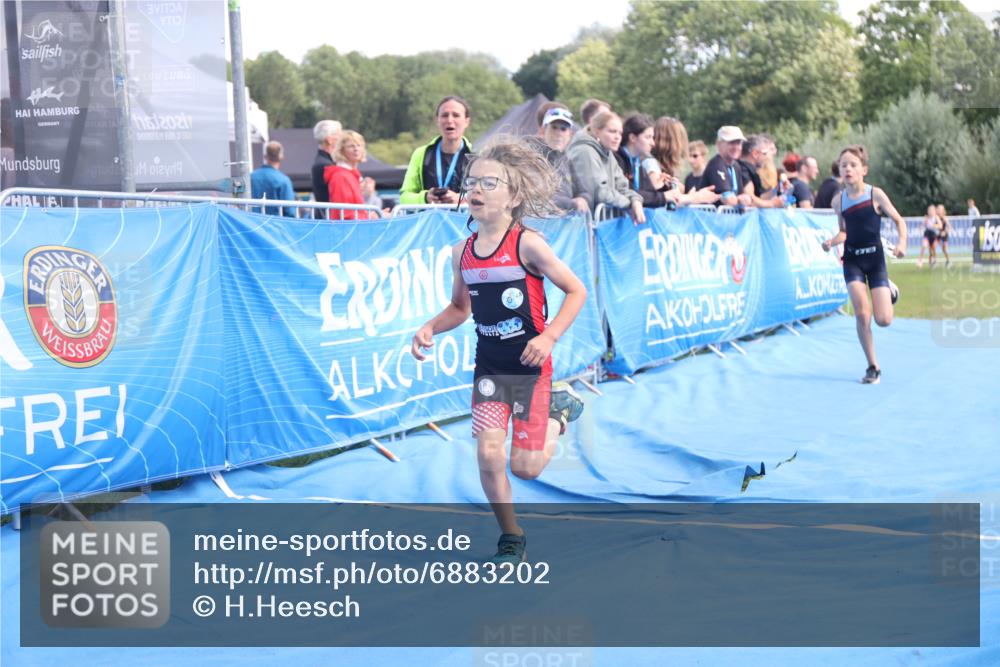 25.08.2024 - Elbe Triathlon Hamburg H.Heesch http://msf.ph/oto/6883202 25.08.2024 12:58:19 Ziel 1793, 1814, 1825, 1829 meine-sportfotos.de