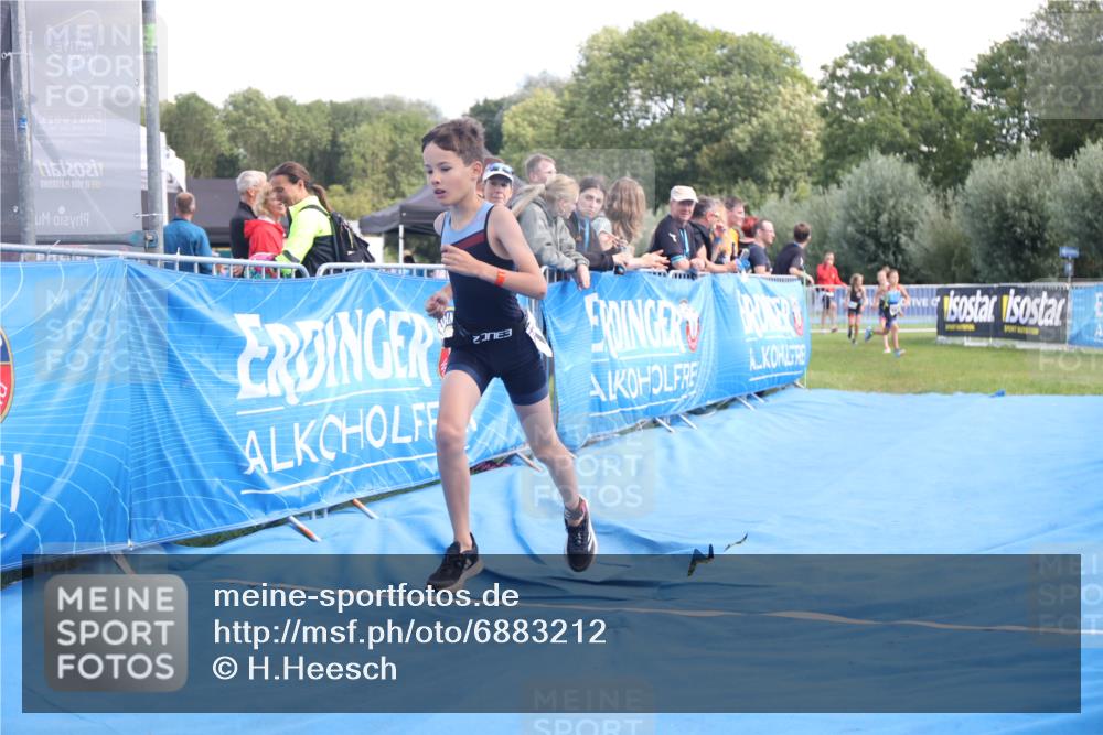 25.08.2024 - Elbe Triathlon Hamburg H.Heesch http://msf.ph/oto/6883212 25.08.2024 12:58:20 Ziel 1793, 1814, 1825, 1829 meine-sportfotos.de