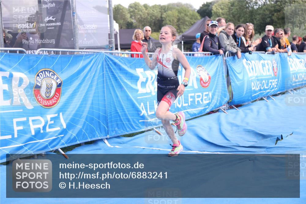 25.08.2024 - Elbe Triathlon Hamburg H.Heesch http://msf.ph/oto/6883241 25.08.2024 12:58:25 Ziel 1784, 1814, 1825, 1829 meine-sportfotos.de