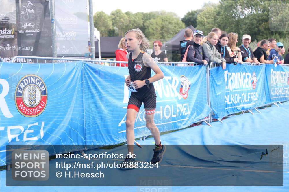 25.08.2024 - Elbe Triathlon Hamburg H.Heesch http://msf.ph/oto/6883254 25.08.2024 12:58:30 Ziel 1784, 1814 meine-sportfotos.de