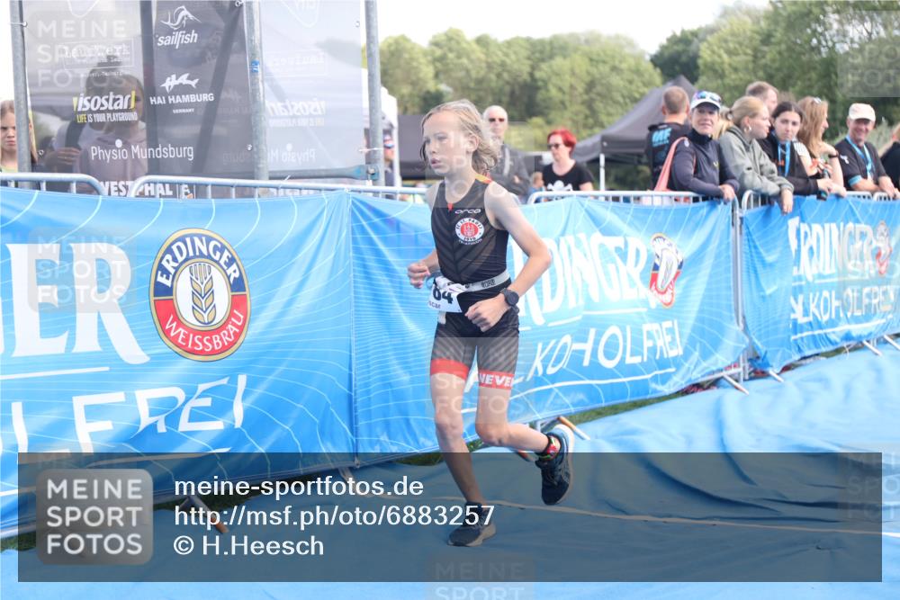 25.08.2024 - Elbe Triathlon Hamburg H.Heesch http://msf.ph/oto/6883257 25.08.2024 12:58:30 Ziel 1784, 1814 meine-sportfotos.de