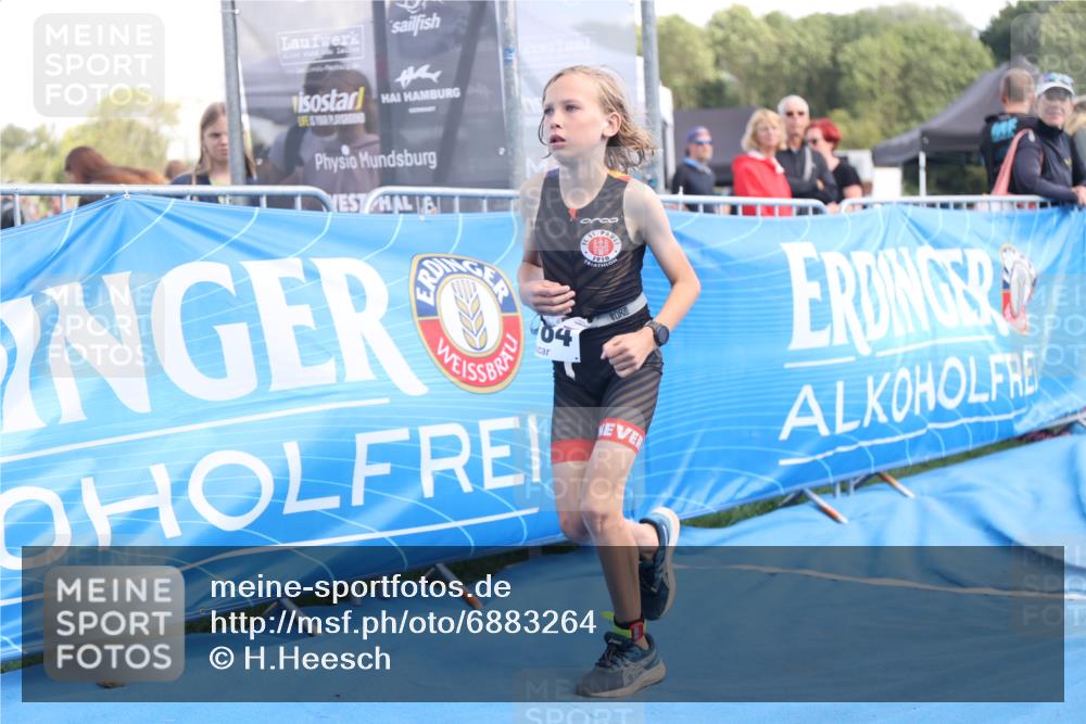 25.08.2024 - Elbe Triathlon Hamburg H.Heesch http://msf.ph/oto/6883264 25.08.2024 12:58:31 Ziel 1784, 1814 meine-sportfotos.de