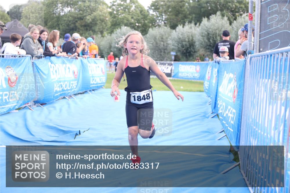 25.08.2024 - Elbe Triathlon Hamburg H.Heesch http://msf.ph/oto/6883317 25.08.2024 12:59:16 Ziel 1741, 1853 meine-sportfotos.de