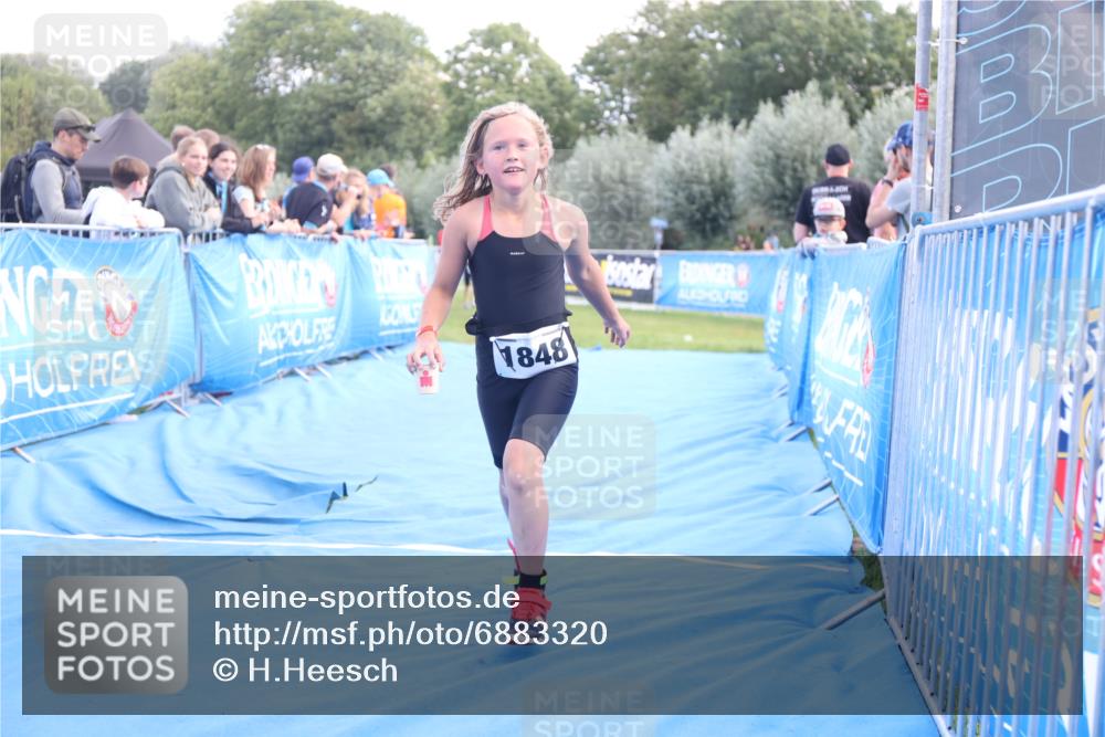 25.08.2024 - Elbe Triathlon Hamburg H.Heesch http://msf.ph/oto/6883320 25.08.2024 12:59:16 Ziel 1741, 1853 meine-sportfotos.de