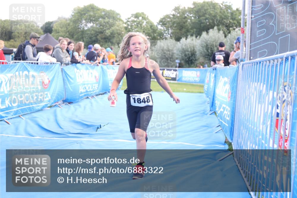 25.08.2024 - Elbe Triathlon Hamburg H.Heesch http://msf.ph/oto/6883322 25.08.2024 12:59:17 Ziel 1741, 1853 meine-sportfotos.de