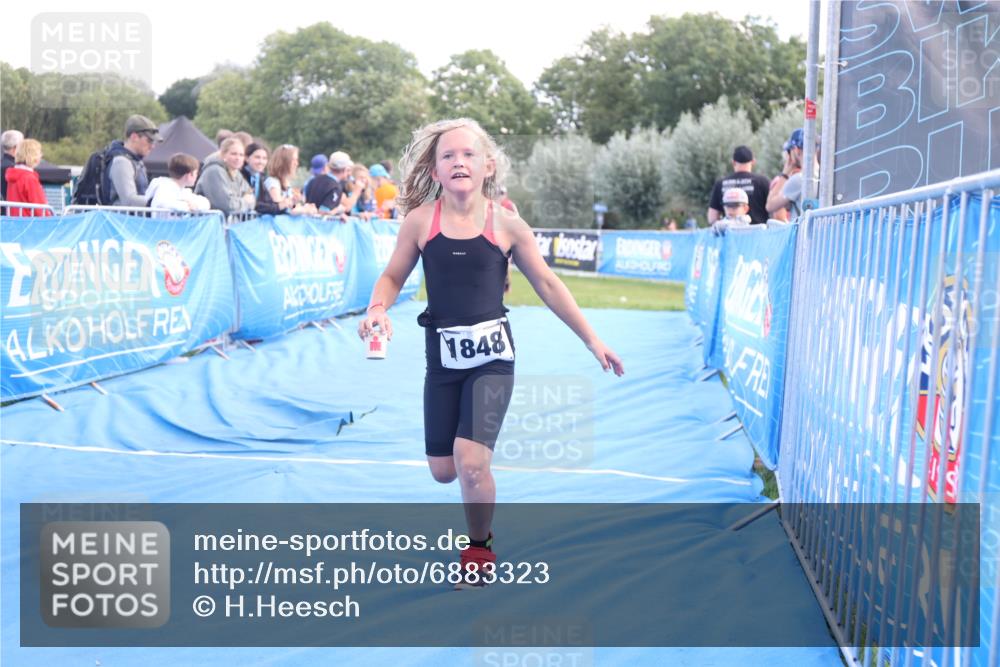 25.08.2024 - Elbe Triathlon Hamburg H.Heesch http://msf.ph/oto/6883323 25.08.2024 12:59:17 Ziel 1741, 1853 meine-sportfotos.de