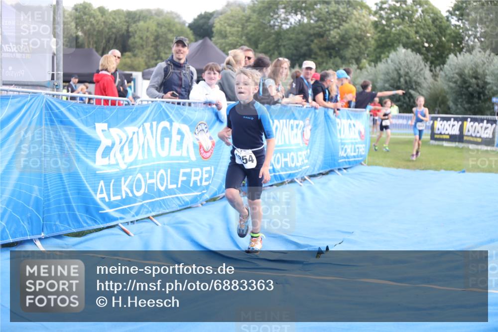 25.08.2024 - Elbe Triathlon Hamburg H.Heesch http://msf.ph/oto/6883363 25.08.2024 12:59:23 Ziel 1741, 1843, 1848, 1853 meine-sportfotos.de