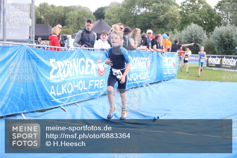 25.08.2024 - Elbe Triathlon Hamburg H.Heesch http://msf.ph/oto/6883364 25.08.2024 12:59:23 Ziel 1741, 1843, 1848, 1853 meine-sportfotos.de