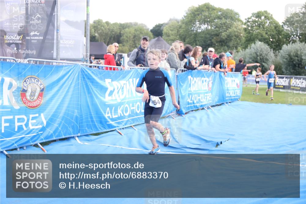 25.08.2024 - Elbe Triathlon Hamburg H.Heesch http://msf.ph/oto/6883370 25.08.2024 12:59:24 Ziel 1741, 1843, 1848, 1853 meine-sportfotos.de