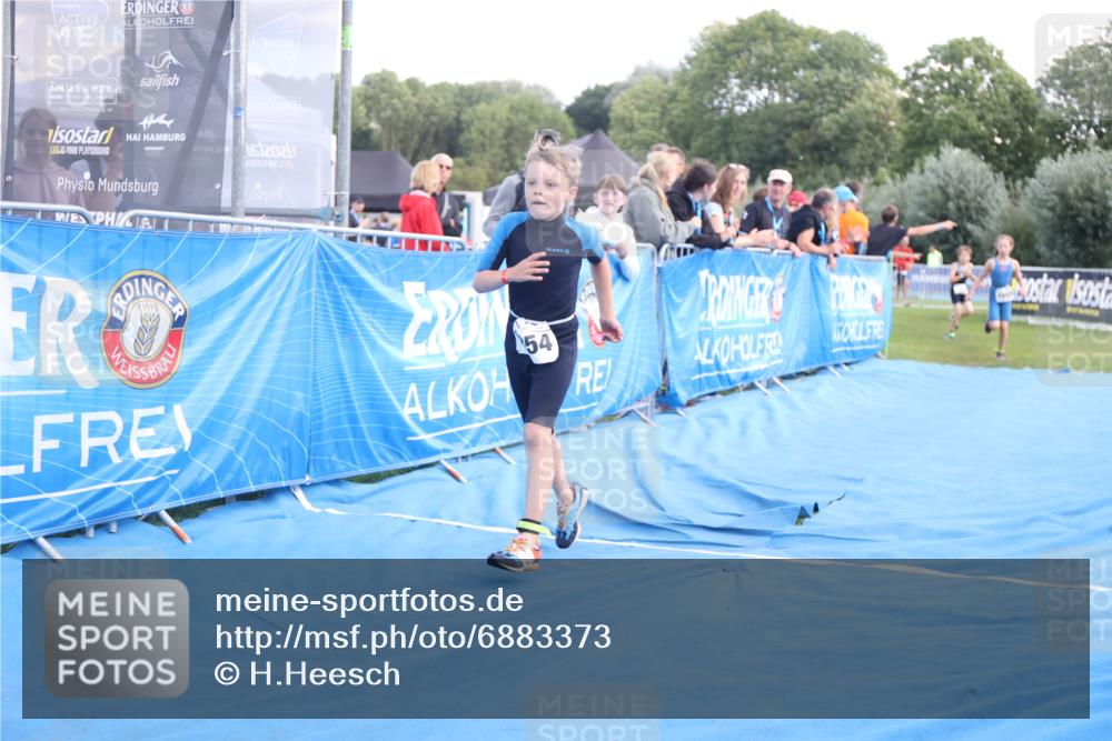 25.08.2024 - Elbe Triathlon Hamburg H.Heesch http://msf.ph/oto/6883373 25.08.2024 12:59:24 Ziel 1741, 1843, 1848, 1853 meine-sportfotos.de