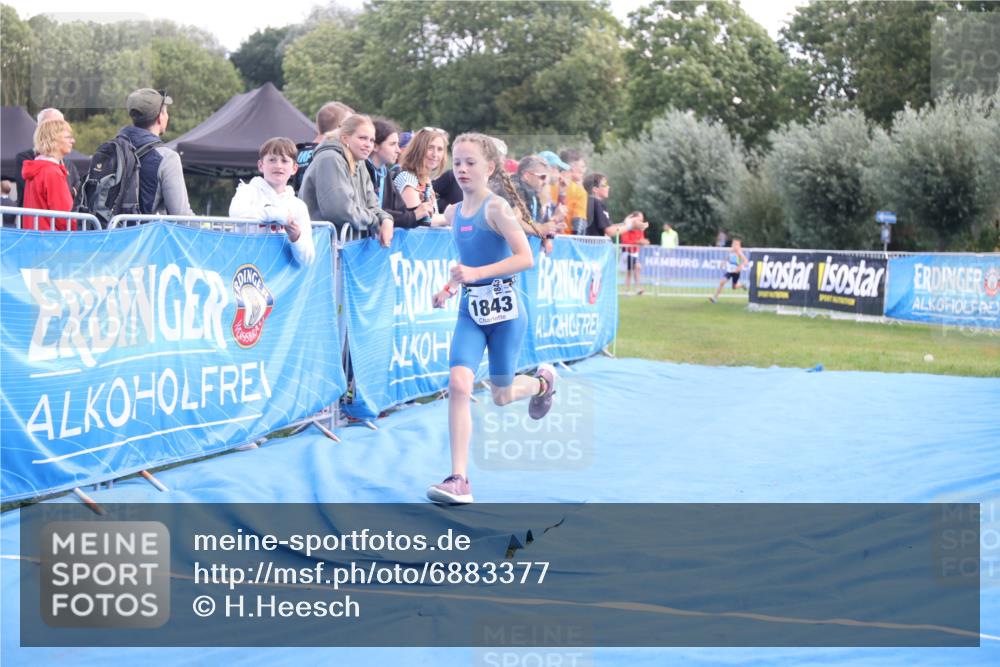 25.08.2024 - Elbe Triathlon Hamburg H.Heesch http://msf.ph/oto/6883377 25.08.2024 12:59:26 Ziel 1741, 1821, 1843, 1848, 1853 meine-sportfotos.de
