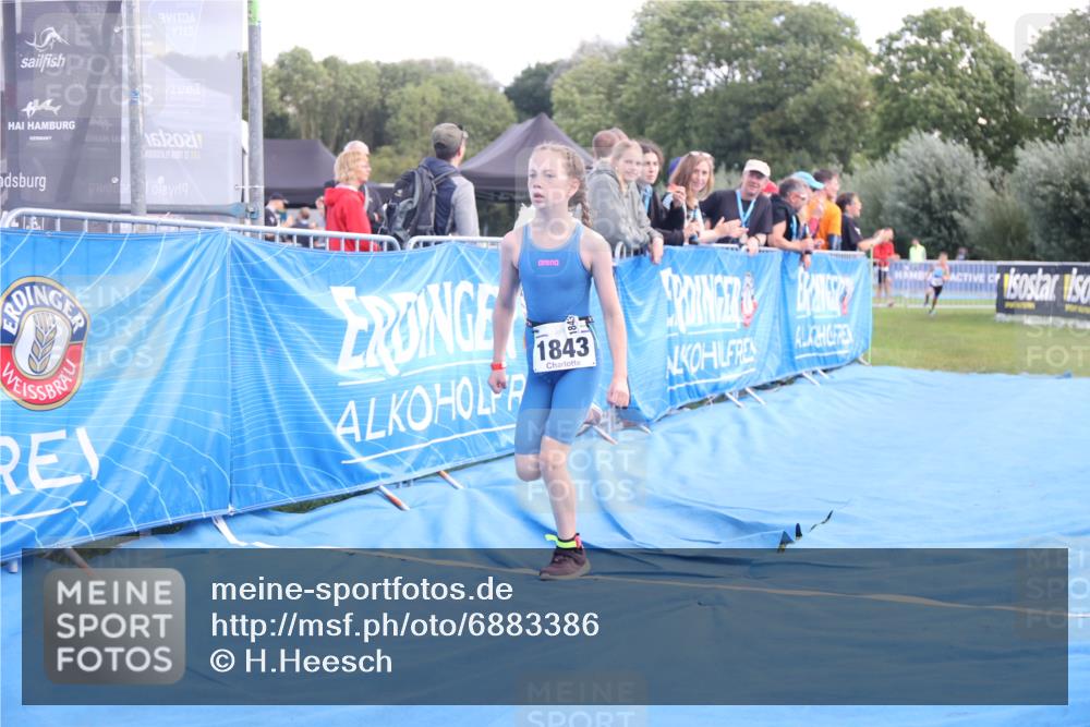 25.08.2024 - Elbe Triathlon Hamburg H.Heesch http://msf.ph/oto/6883386 25.08.2024 12:59:27 Ziel 1741, 1821, 1843, 1848, 1853 meine-sportfotos.de