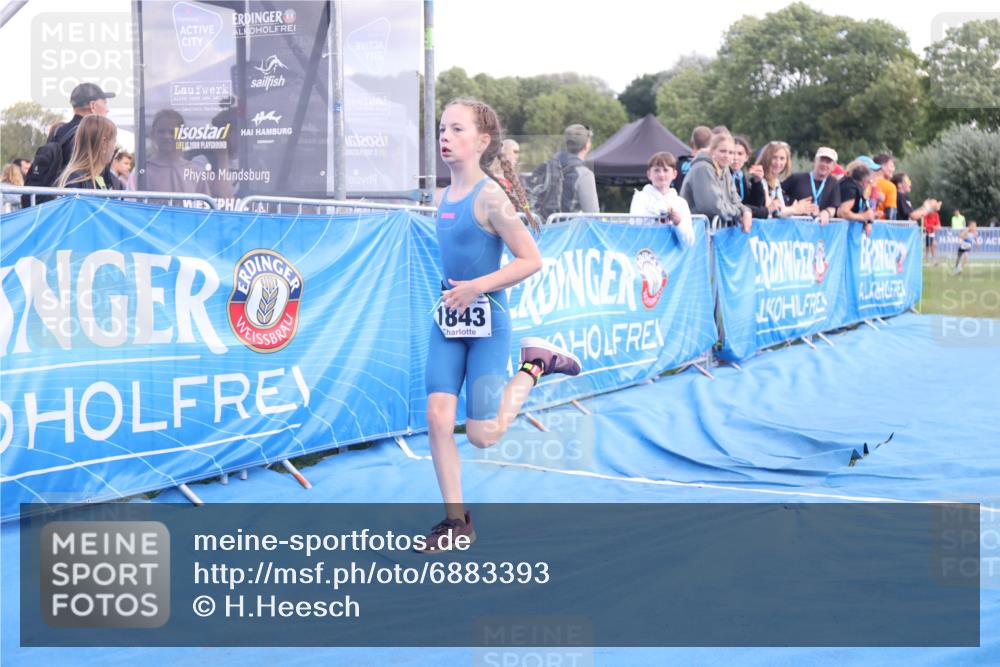 25.08.2024 - Elbe Triathlon Hamburg H.Heesch http://msf.ph/oto/6883393 25.08.2024 12:59:27 Ziel 1741, 1821, 1843, 1848, 1853 meine-sportfotos.de