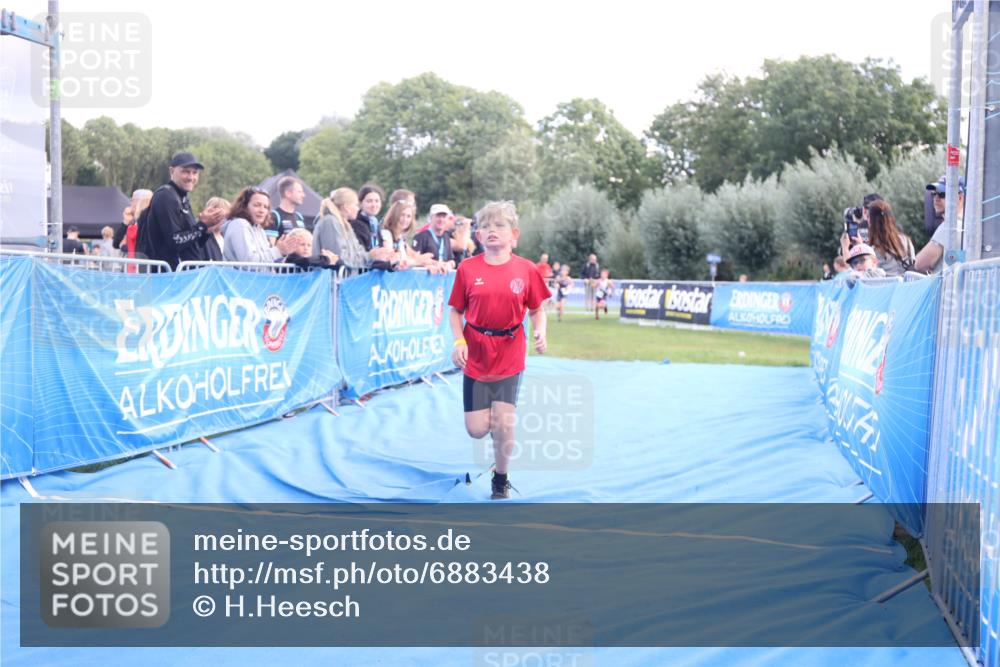 25.08.2024 - Elbe Triathlon Hamburg H.Heesch http://msf.ph/oto/6883438 25.08.2024 13:00:01 Ziel 1790, 1855 meine-sportfotos.de