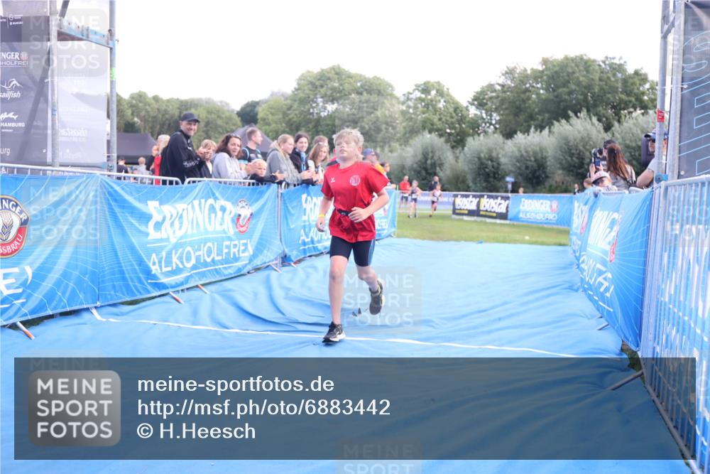 25.08.2024 - Elbe Triathlon Hamburg H.Heesch http://msf.ph/oto/6883442 25.08.2024 13:00:01 Ziel 1790, 1855 meine-sportfotos.de