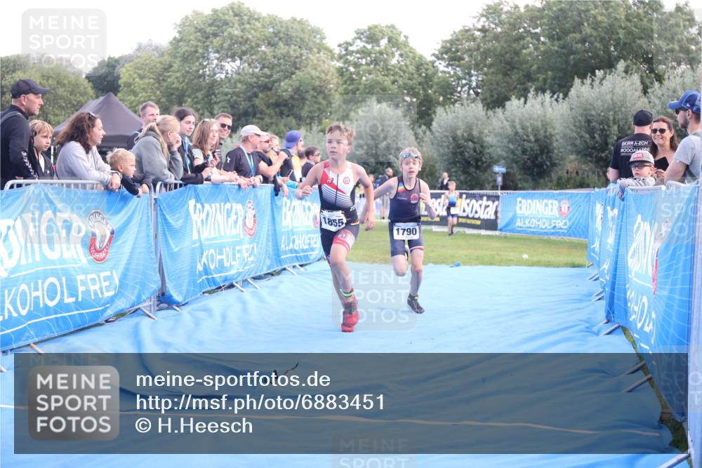 25.08.2024 - Elbe Triathlon Hamburg H.Heesch http://msf.ph/oto/6883451 25.08.2024 13:00:07 Ziel 1790, 1855 meine-sportfotos.de