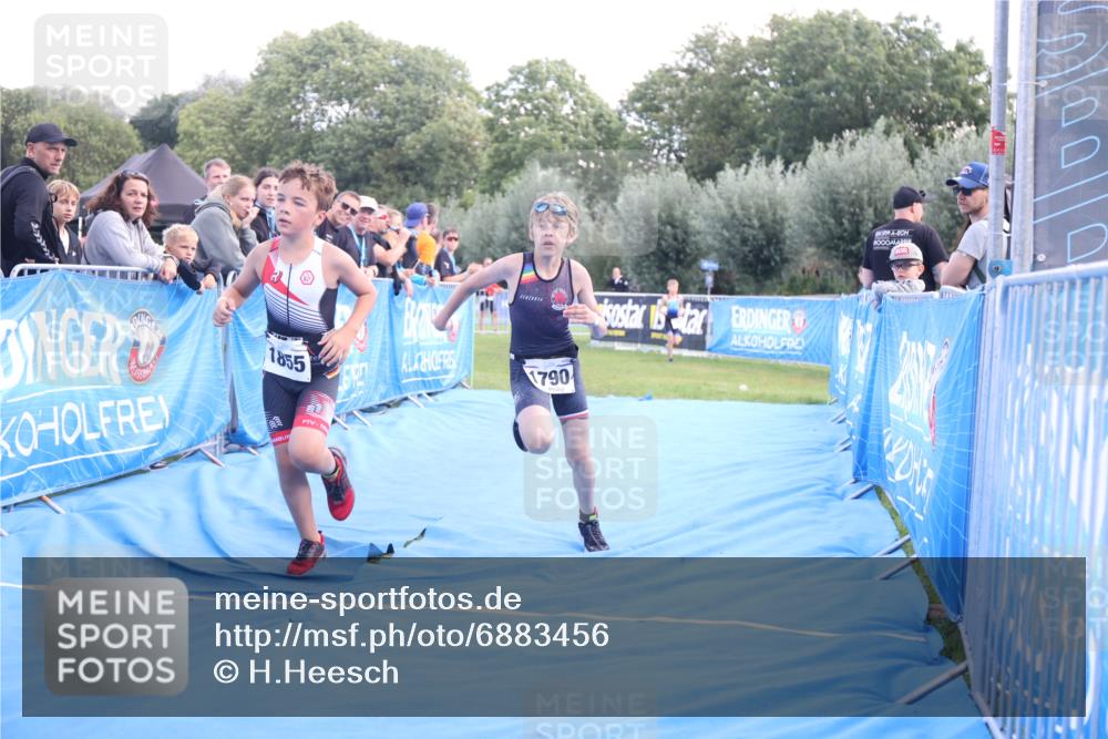 25.08.2024 - Elbe Triathlon Hamburg H.Heesch http://msf.ph/oto/6883456 25.08.2024 13:00:08 Ziel 1790, 1855 meine-sportfotos.de
