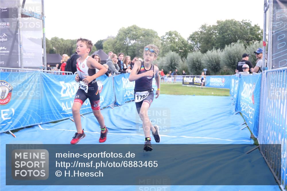 25.08.2024 - Elbe Triathlon Hamburg H.Heesch http://msf.ph/oto/6883465 25.08.2024 13:00:08 Ziel 1790, 1855 meine-sportfotos.de