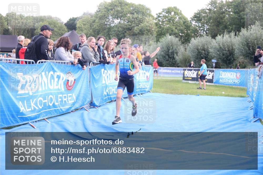 25.08.2024 - Elbe Triathlon Hamburg H.Heesch http://msf.ph/oto/6883482 25.08.2024 13:00:18 Ziel 1785 meine-sportfotos.de