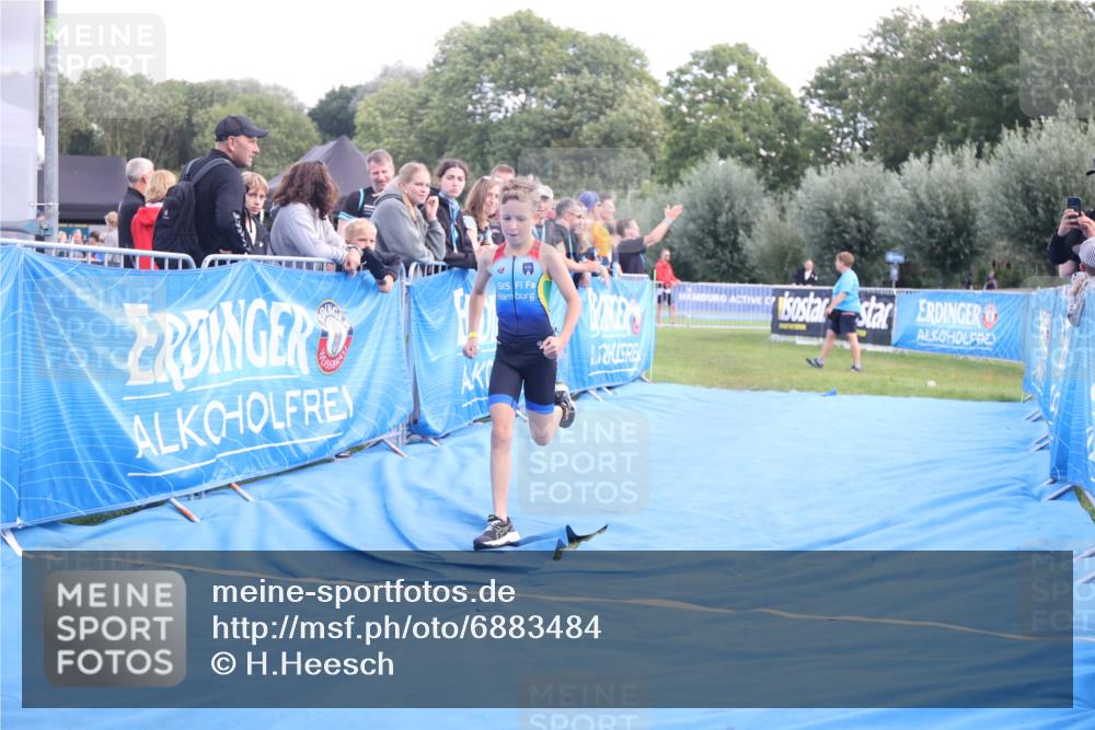 25.08.2024 - Elbe Triathlon Hamburg H.Heesch http://msf.ph/oto/6883484 25.08.2024 13:00:19 Ziel 1785 meine-sportfotos.de