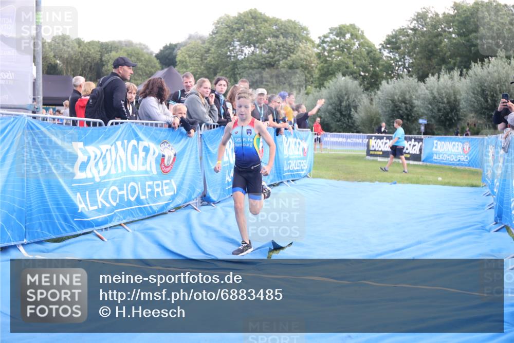 25.08.2024 - Elbe Triathlon Hamburg H.Heesch http://msf.ph/oto/6883485 25.08.2024 13:00:19 Ziel 1785 meine-sportfotos.de