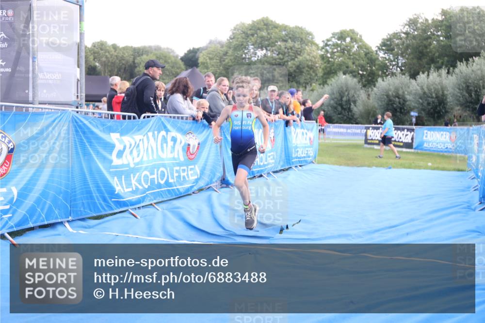 25.08.2024 - Elbe Triathlon Hamburg H.Heesch http://msf.ph/oto/6883488 25.08.2024 13:00:19 Ziel 1785 meine-sportfotos.de