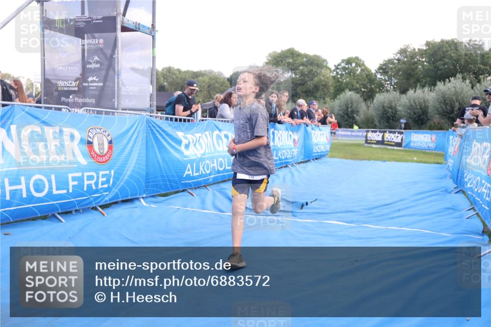 25.08.2024 - Elbe Triathlon Hamburg H.Heesch http://msf.ph/oto/6883572 25.08.2024 13:00:55 Ziel 1822 meine-sportfotos.de