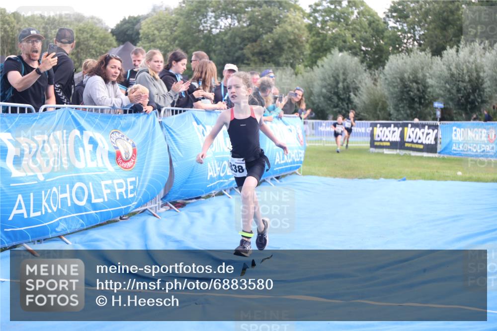 25.08.2024 - Elbe Triathlon Hamburg H.Heesch http://msf.ph/oto/6883580 25.08.2024 13:01:10 Ziel 1799, 1827, 1838, 1839 meine-sportfotos.de