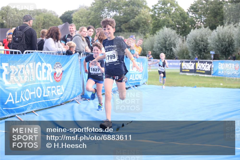 25.08.2024 - Elbe Triathlon Hamburg H.Heesch http://msf.ph/oto/6883611 25.08.2024 13:01:15 Ziel 1799, 1827, 1838, 1839 meine-sportfotos.de