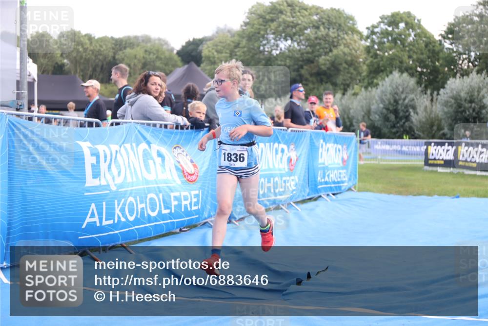 25.08.2024 - Elbe Triathlon Hamburg H.Heesch http://msf.ph/oto/6883646 25.08.2024 13:01:29 Ziel 1836 meine-sportfotos.de