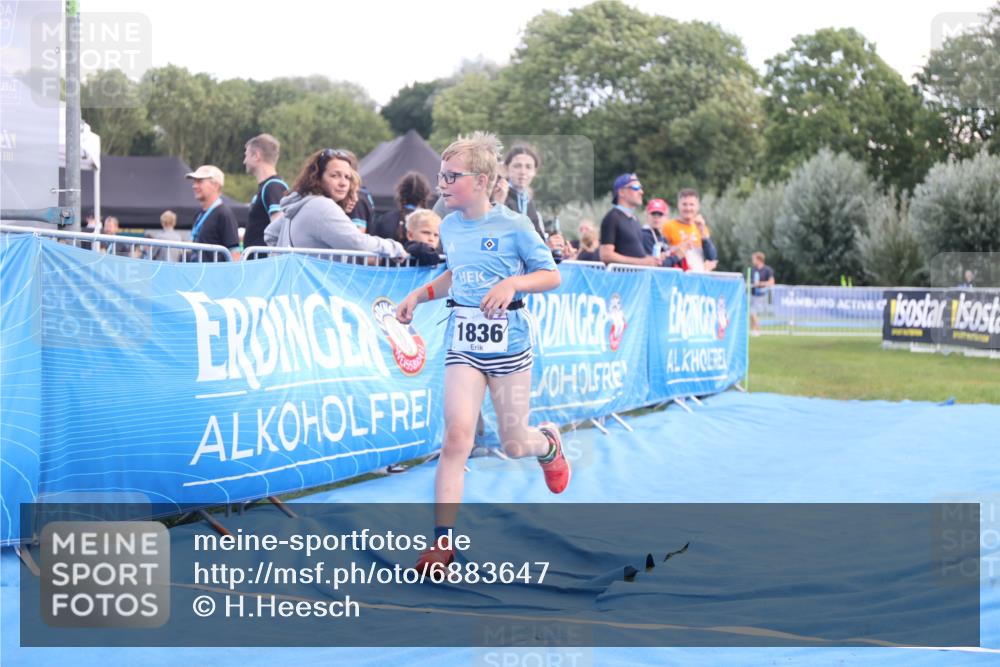 25.08.2024 - Elbe Triathlon Hamburg H.Heesch http://msf.ph/oto/6883647 25.08.2024 13:01:29 Ziel 1836 meine-sportfotos.de